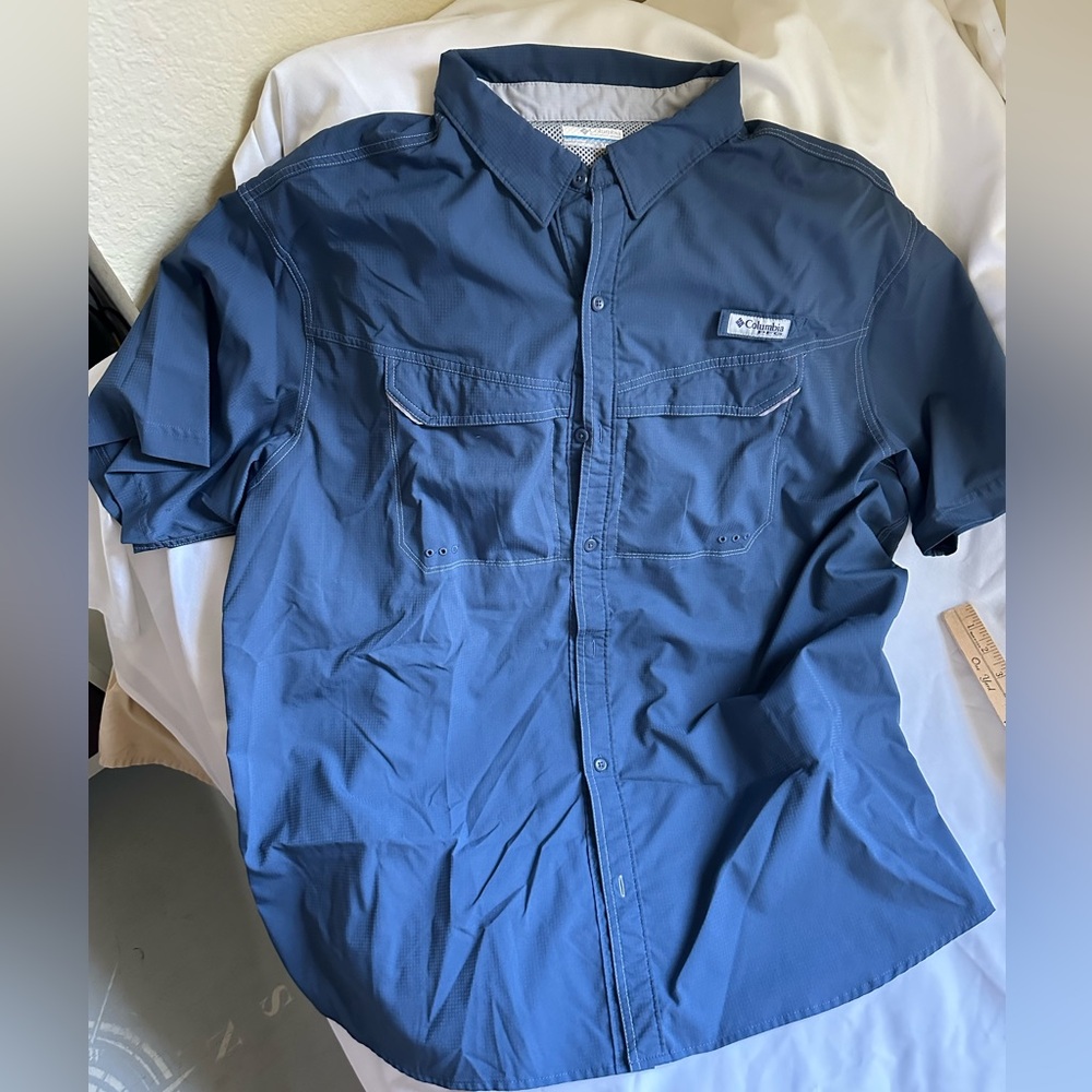 Columbia sports shirt